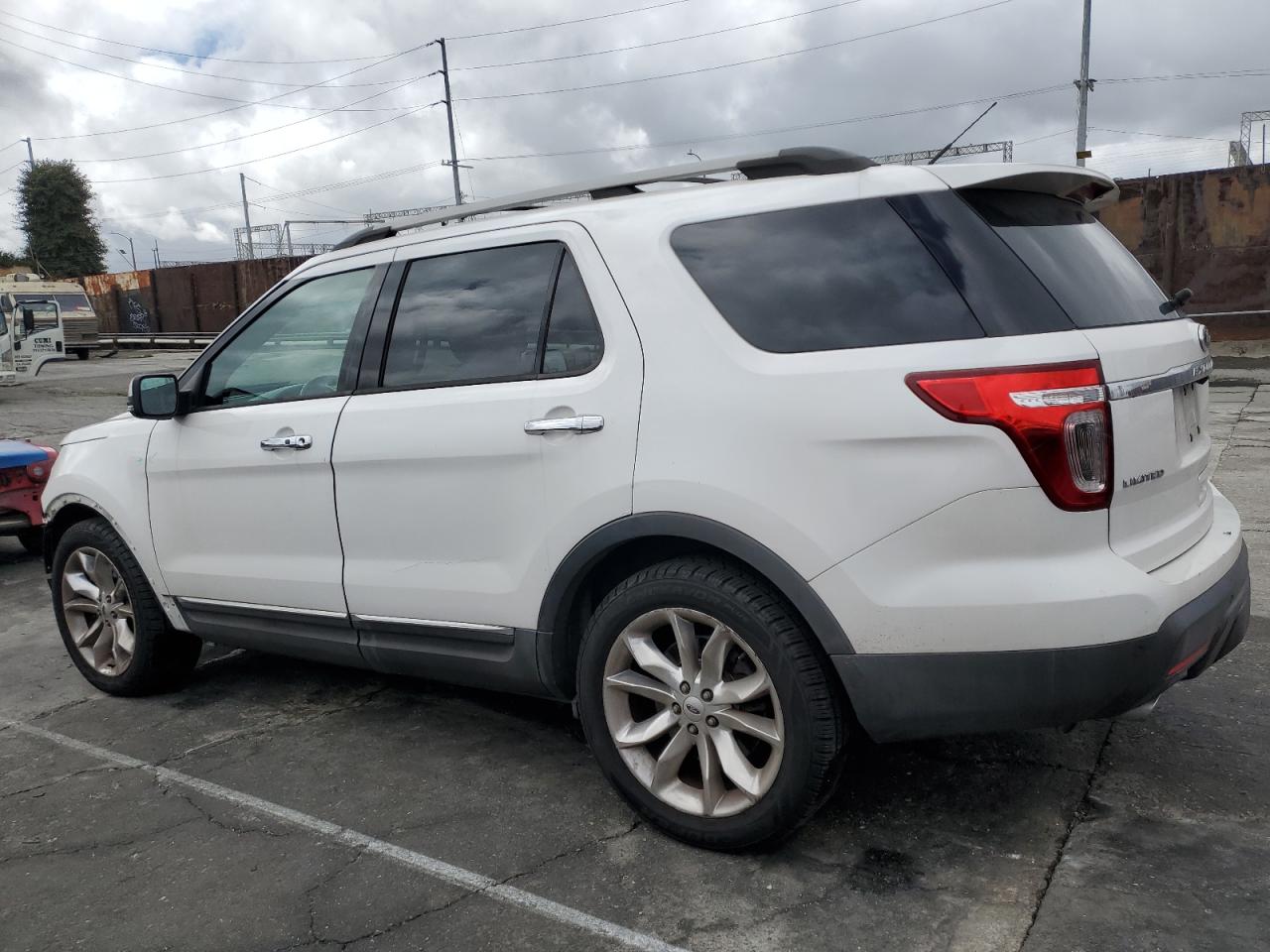 2013 Ford Explorer - Image 2