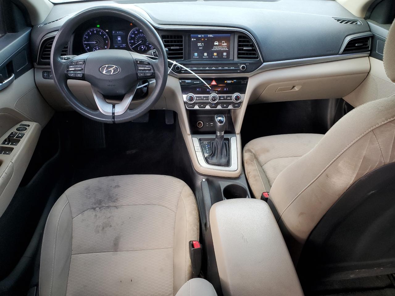 2020 Hyundai Elantra - Image 8