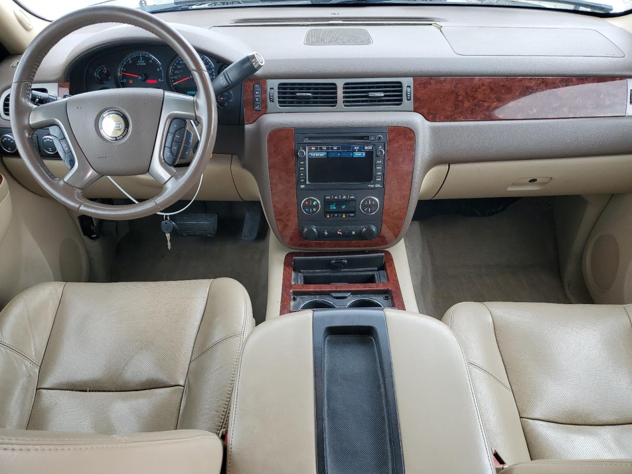 2010 Chevrolet Suburban - Image 8