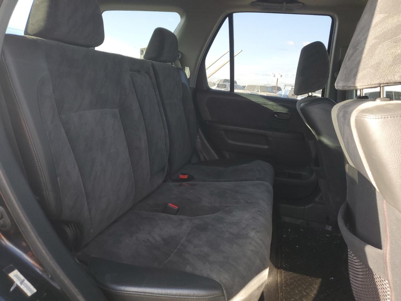 2003 Honda CR-V - Image 11