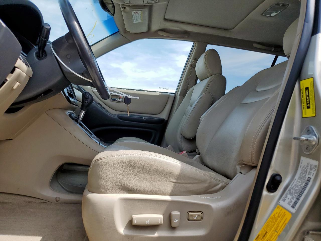 2002 Toyota Highlander - Image 7