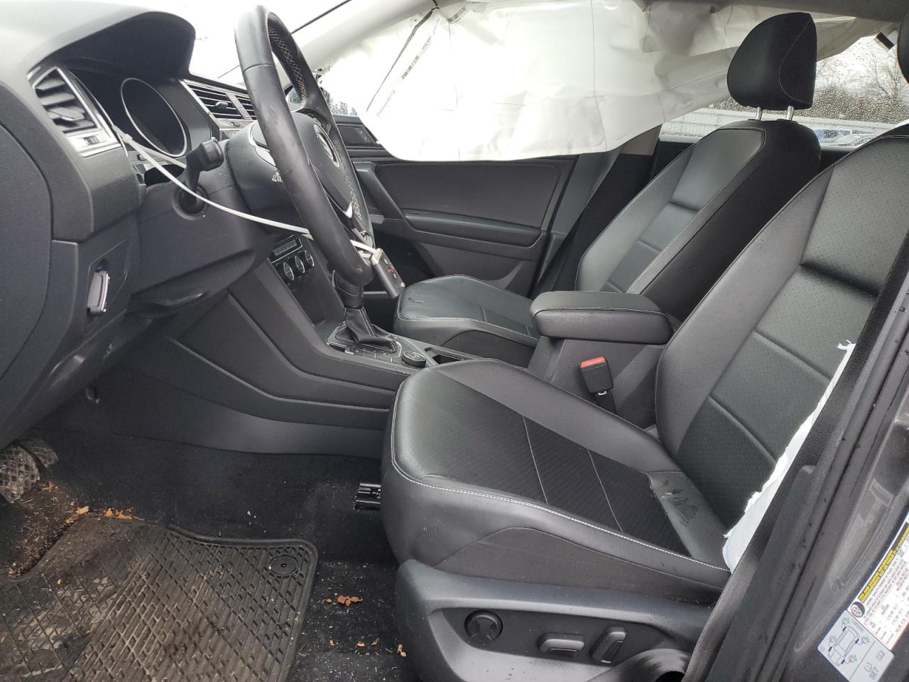 2021 Volkswagen Tiguan - Image 7