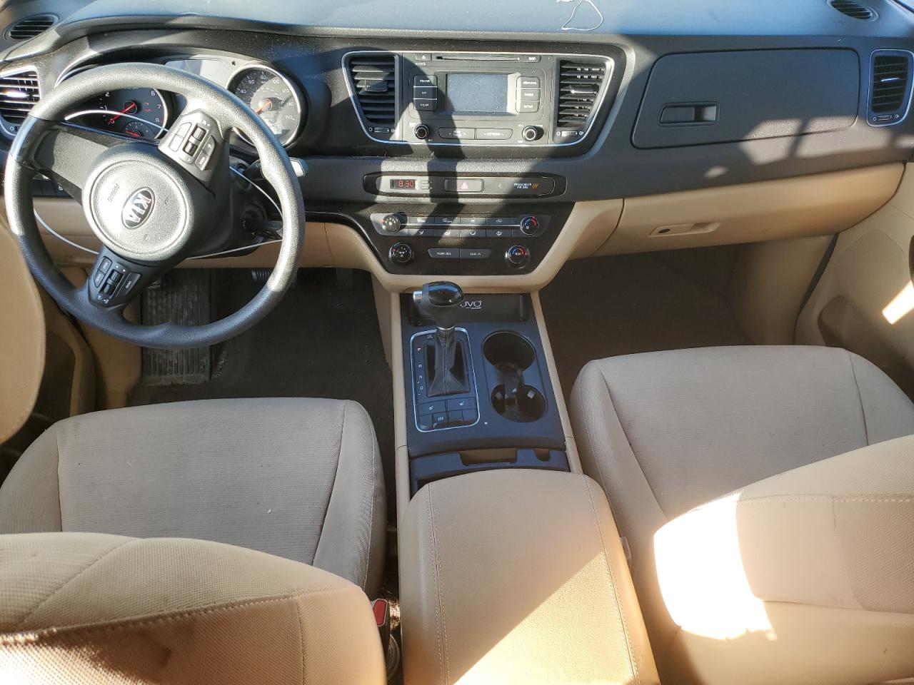 2015 Kia Sedona - Image 8