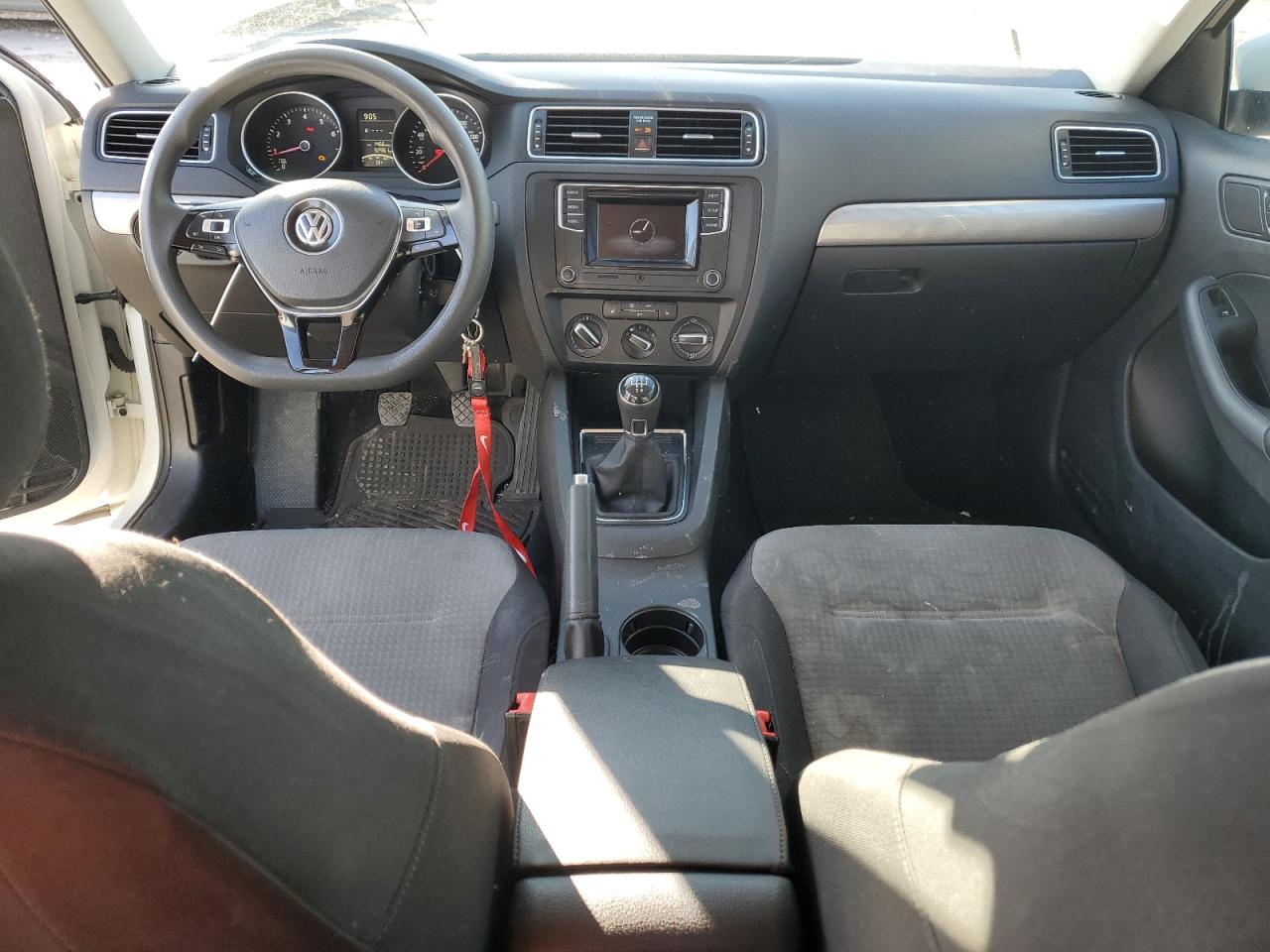 2017 Volkswagen Jetta - Image 8