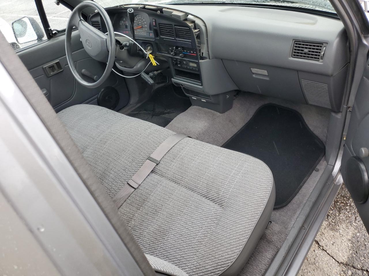 1993 Toyota Pickup - Image 8