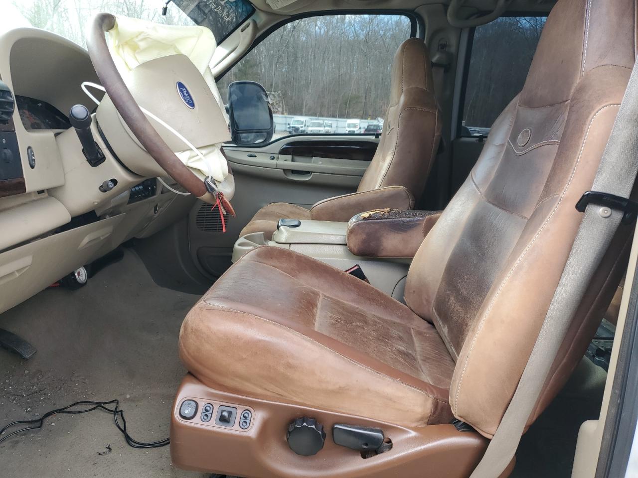 2005 Ford F250 - Image 7