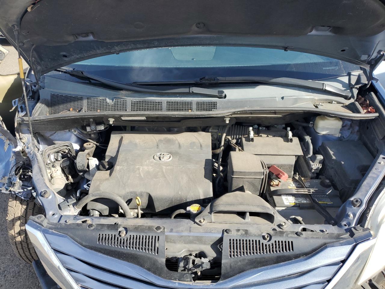 2015 Toyota Sienna - Image 12