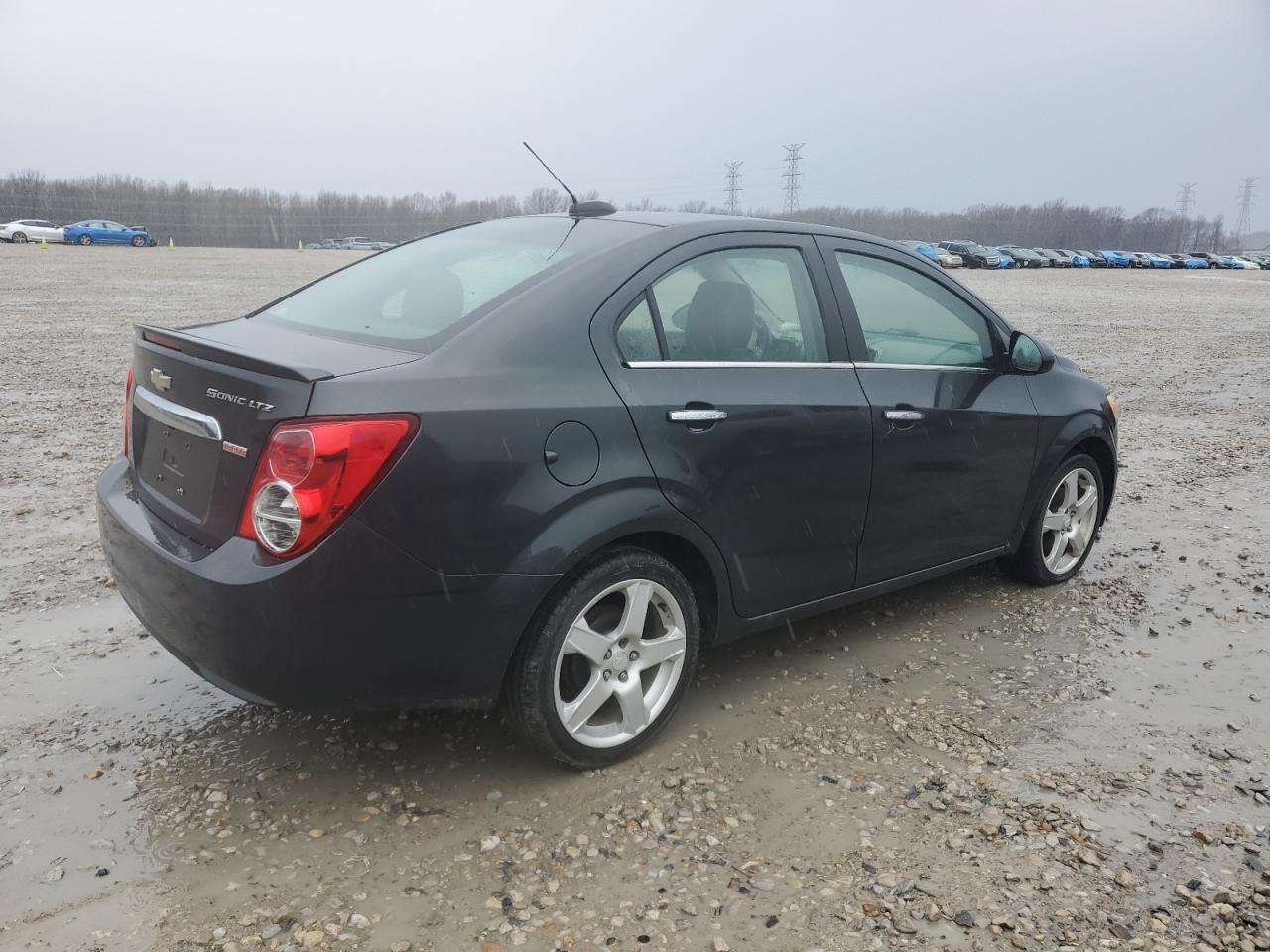 2015 Chevrolet Sonic - Image 3
