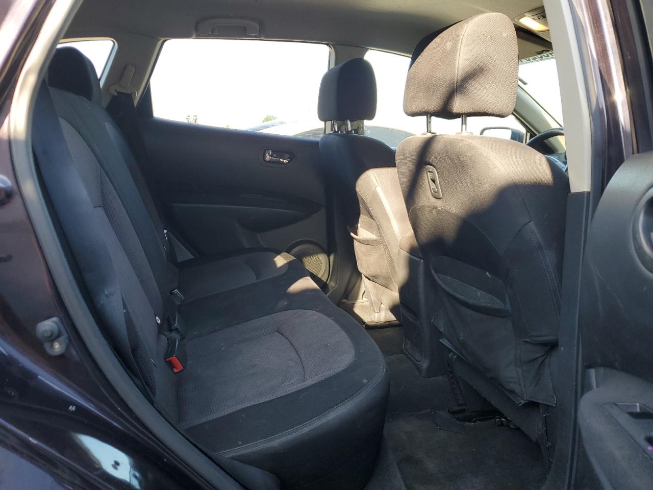 2013 Nissan Rogue - Image 11