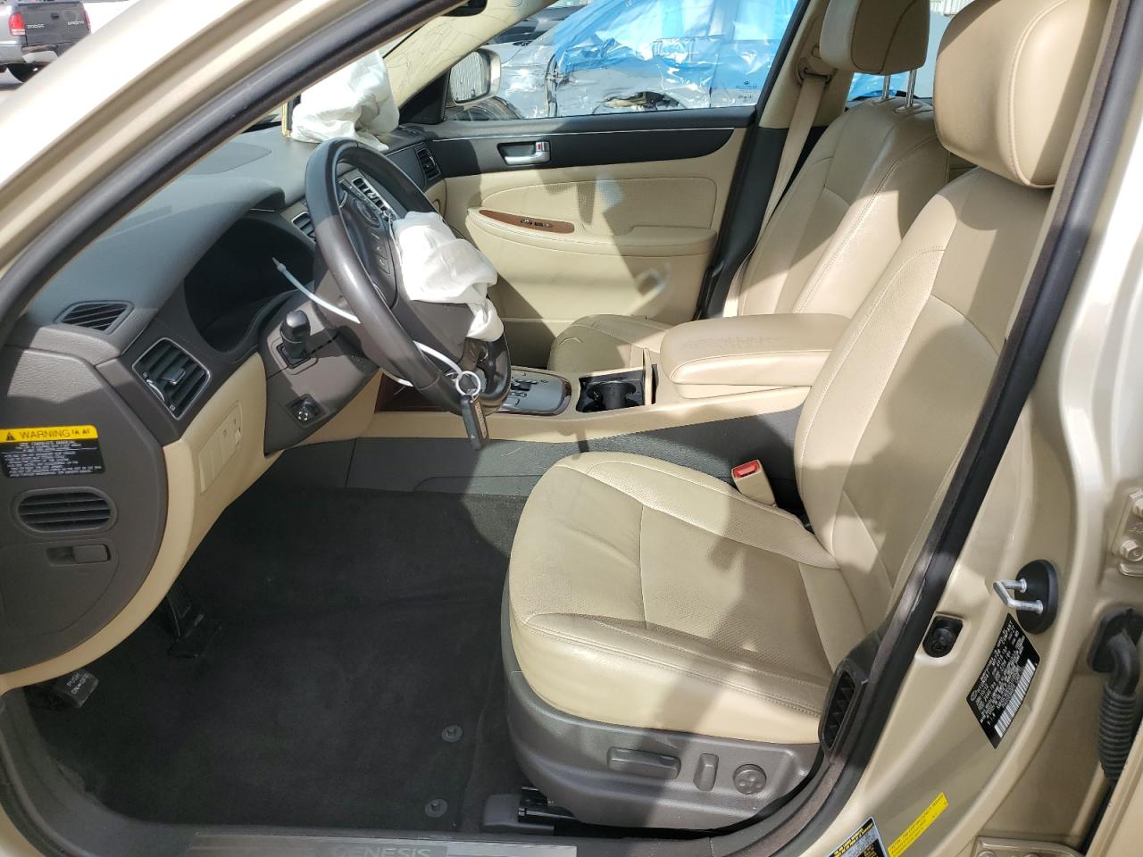 2012 Hyundai Genesis - Image 7
