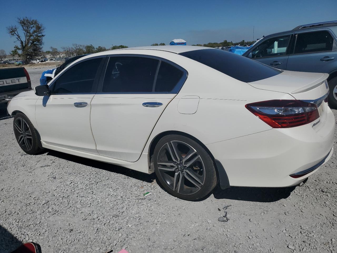 2016 Honda Accord - Image 2