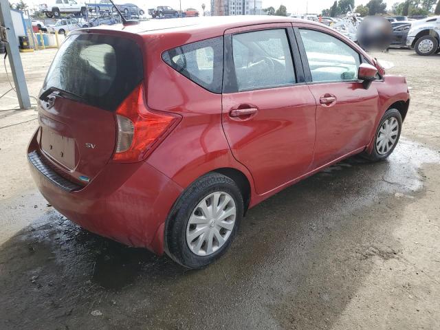  NISSAN VERSA 2015 Червоний