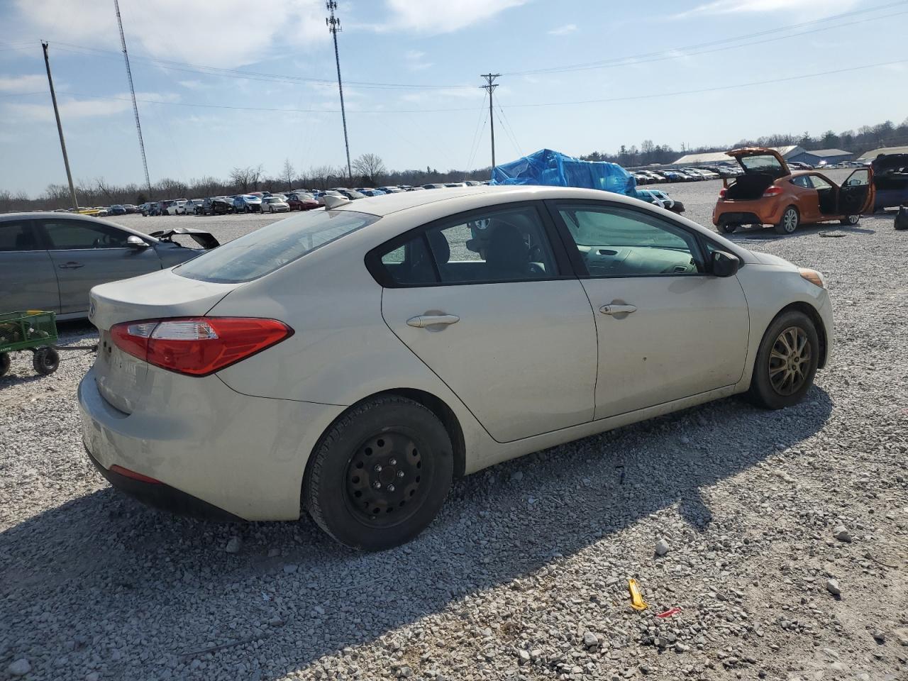 2015 Kia Forte - Image 3