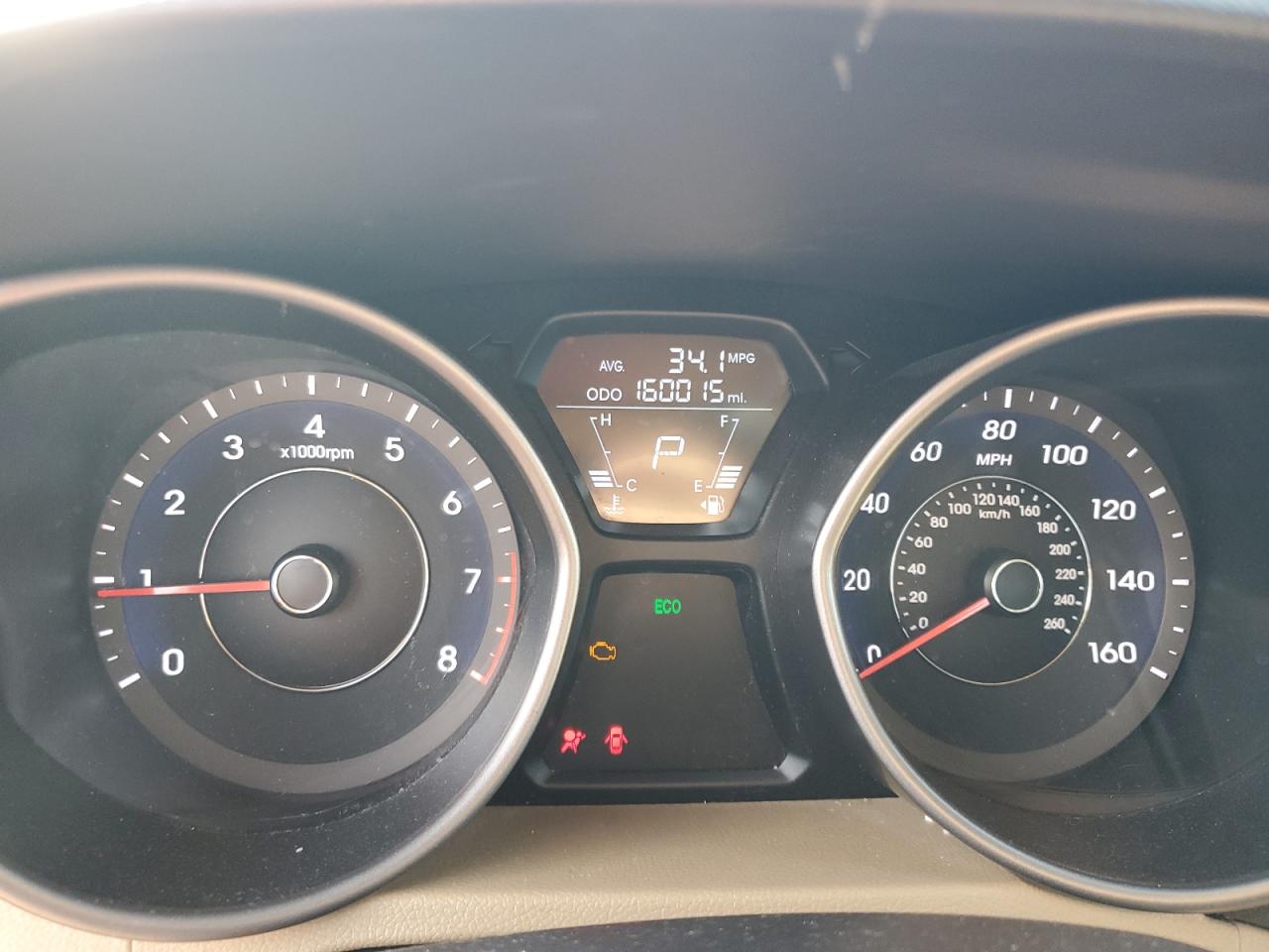 2013 Hyundai Elantra - Image 9