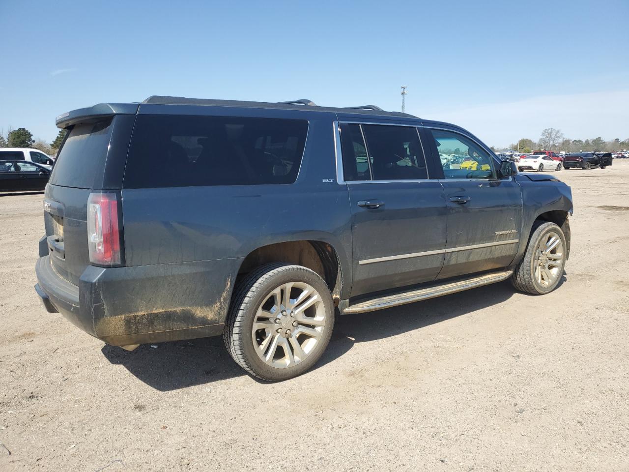 2019 GMC Yukon - Image 3