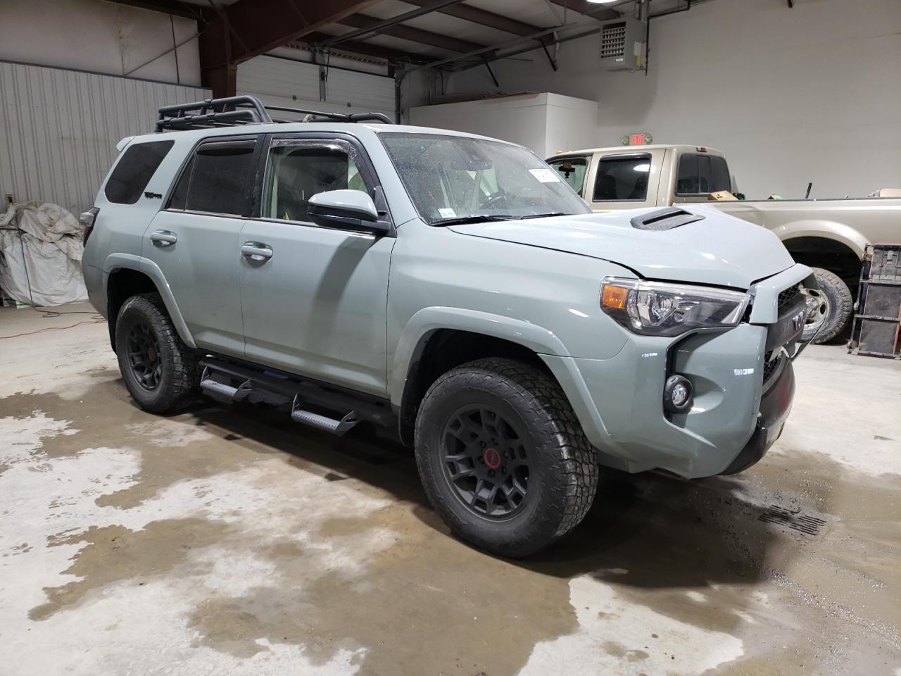 2021 Toyota 4Runner - Image 4