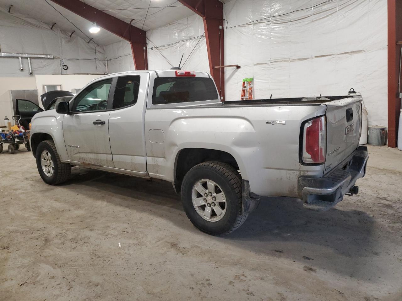 2017 GMC Canyon - Image 2