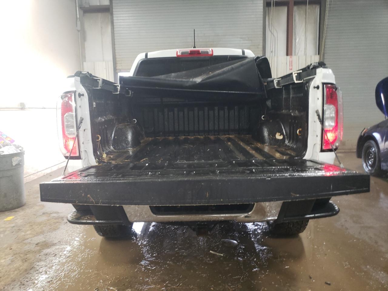 2015 GMC Canyon - Image 6