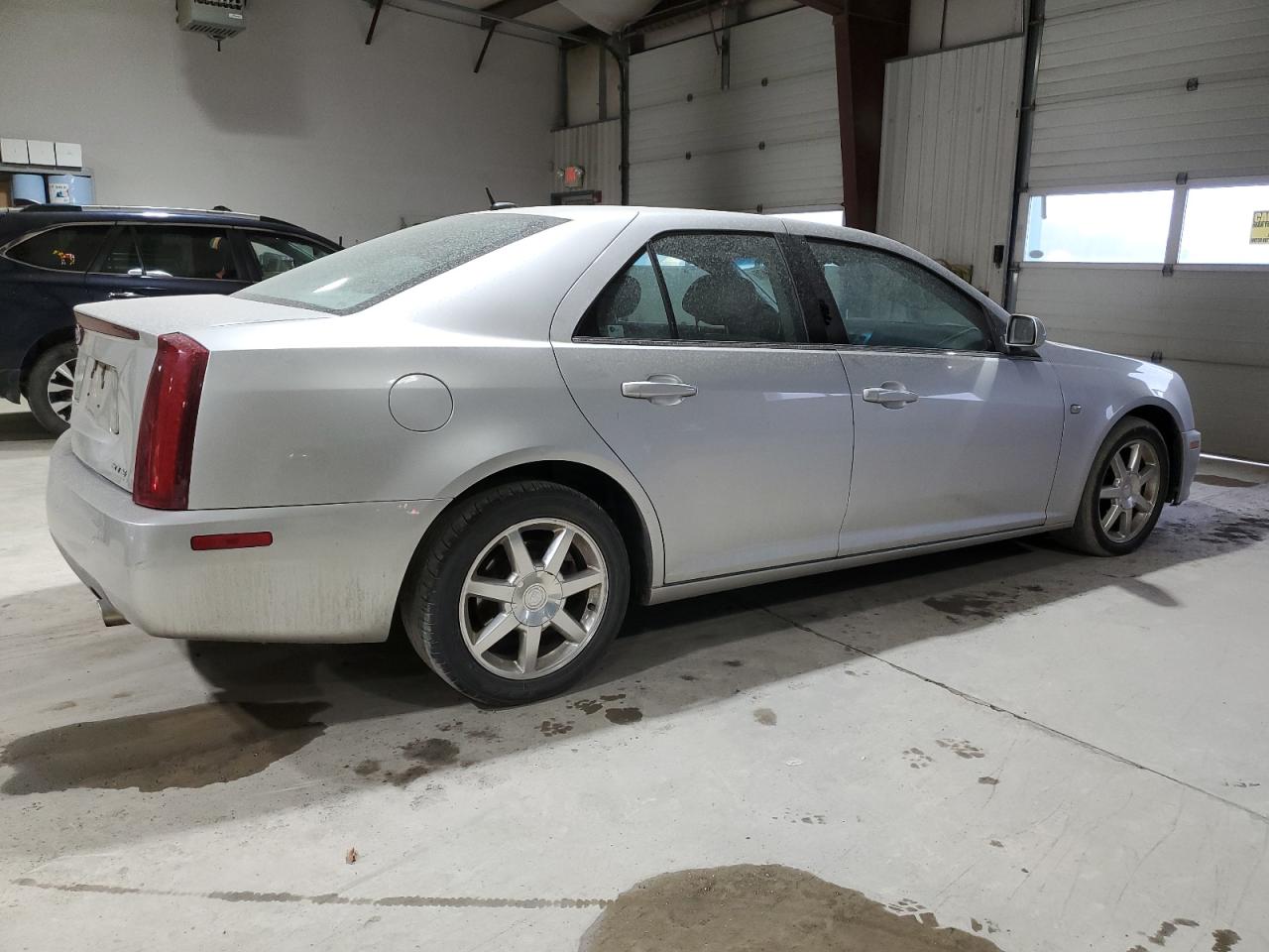 2005 Cadillac STS - Image 3