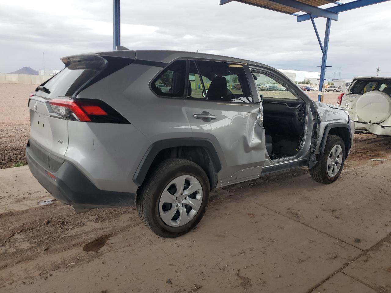 2024 Toyota RAV 4 - Image 3