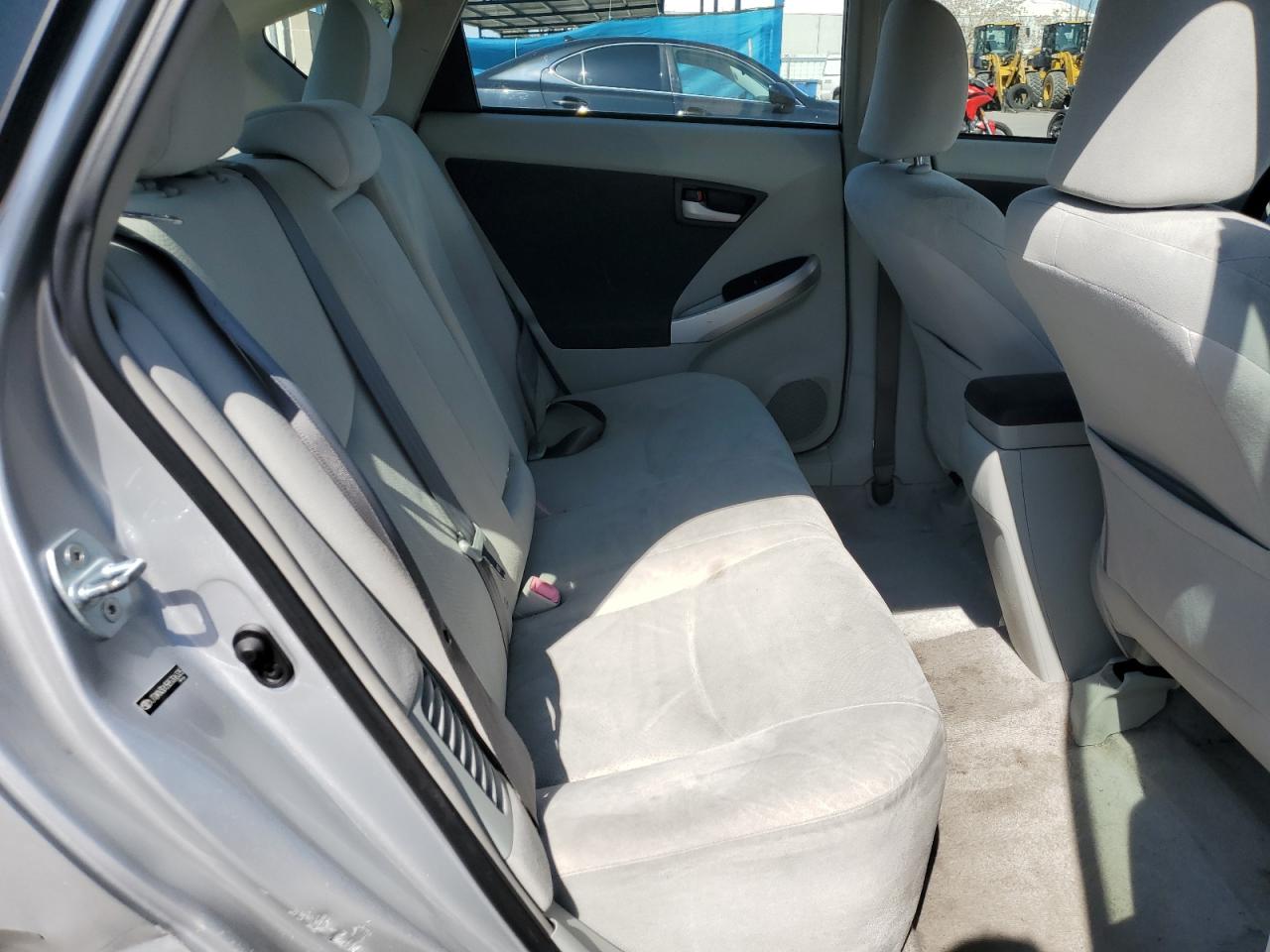 2011 Toyota Prius - Image 10