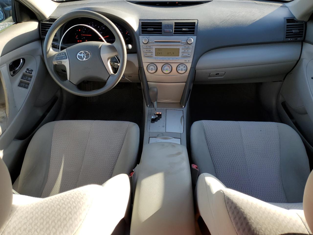 2011 Toyota Camry - Image 8
