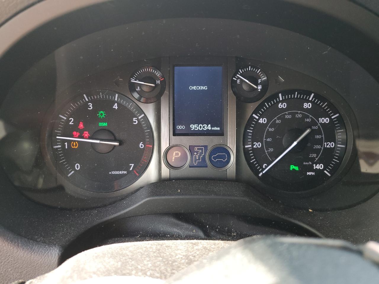 2015 Lexus GX - Image 9