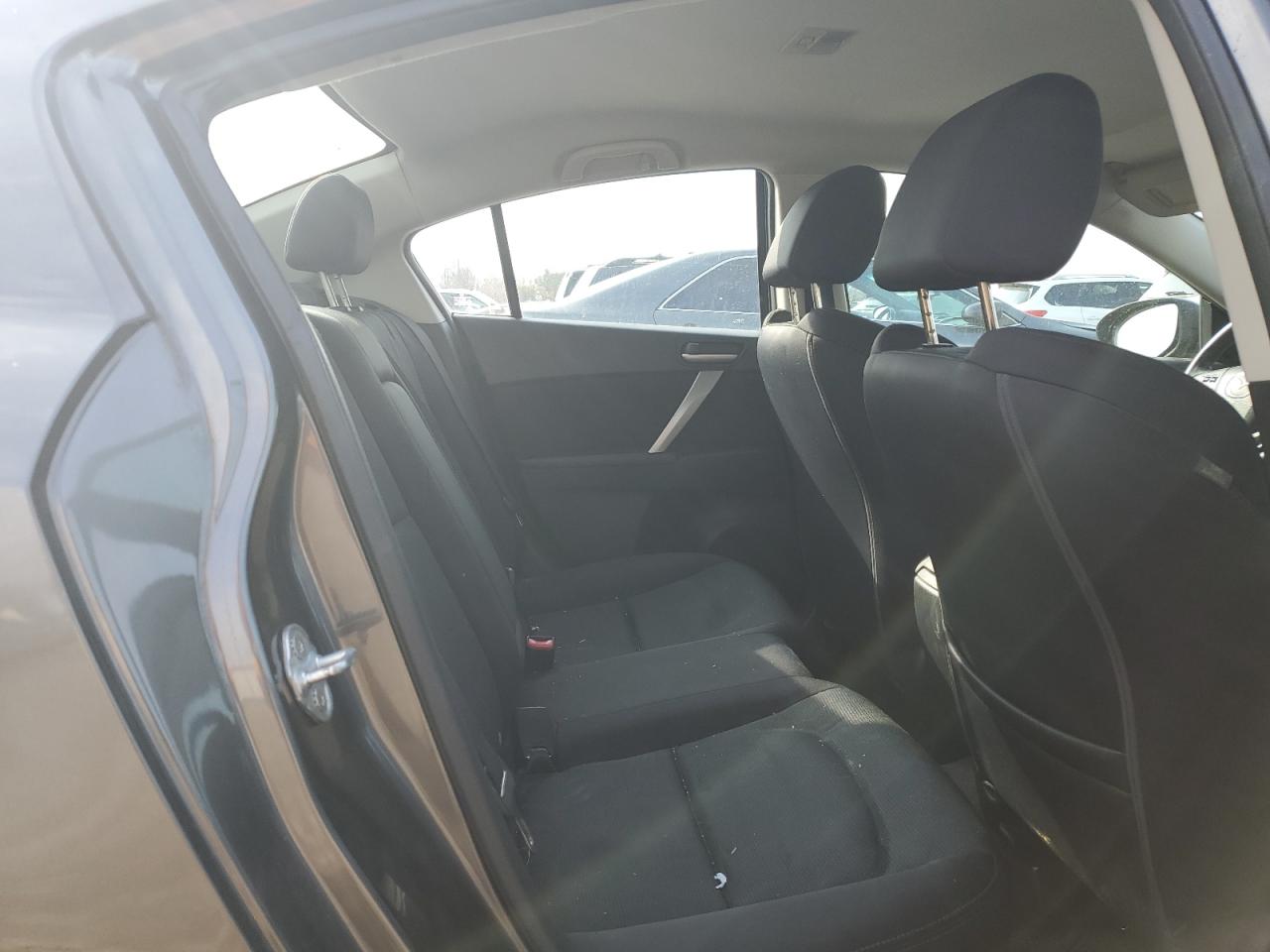 2010 Mazda 3 - Image 10
