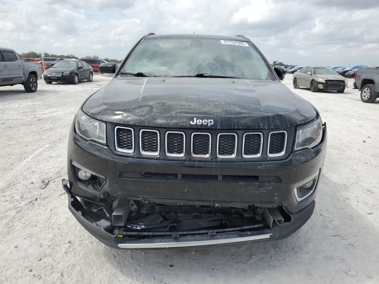 2019 Jeep Compass - Image 5