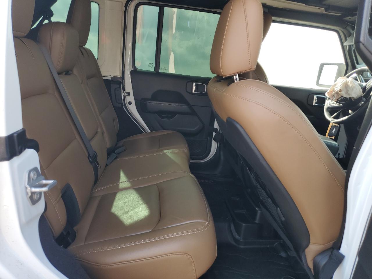 2021 Jeep Wrangler - Image 10