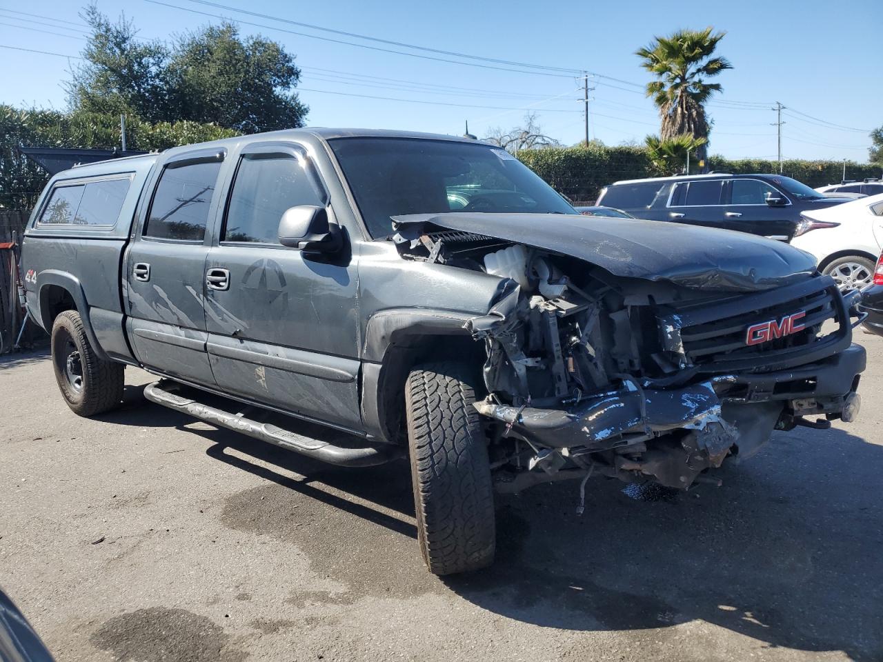 2003 GMC Sierra - Image 4