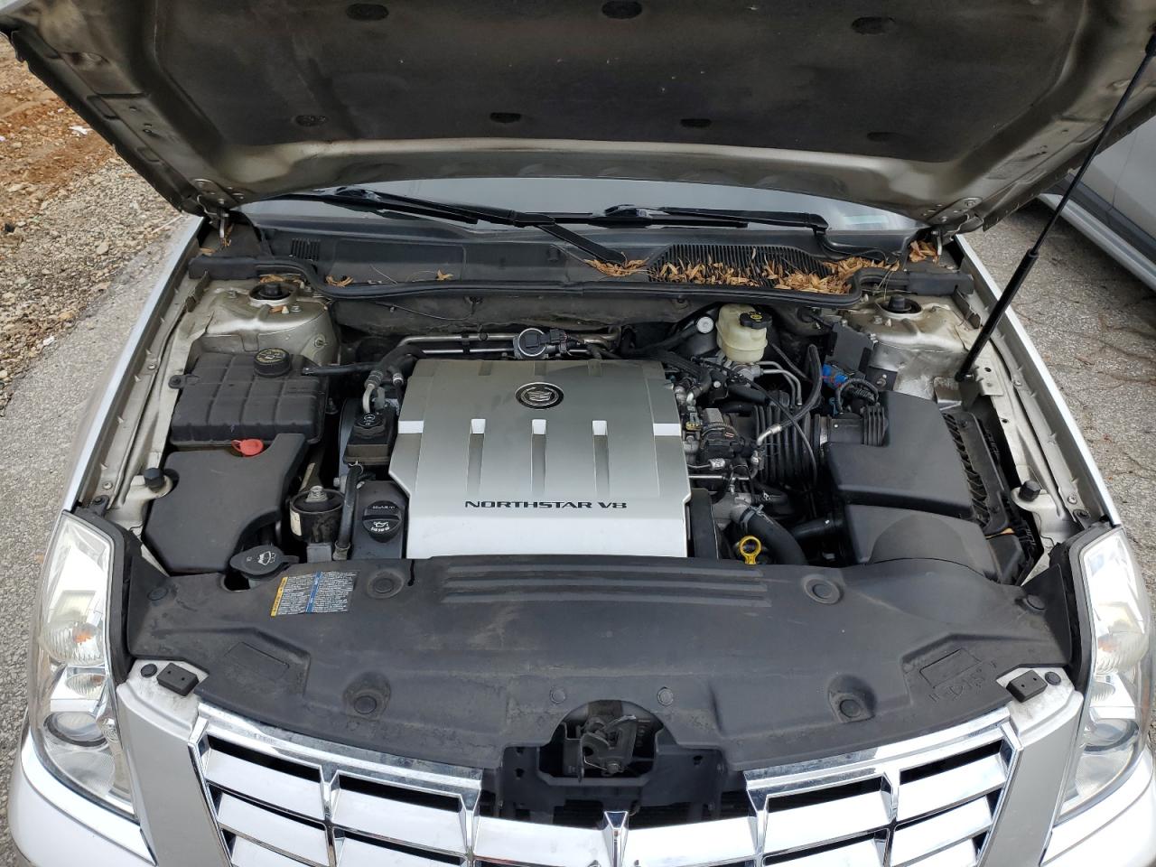 2009 Cadillac DTS - Image 11