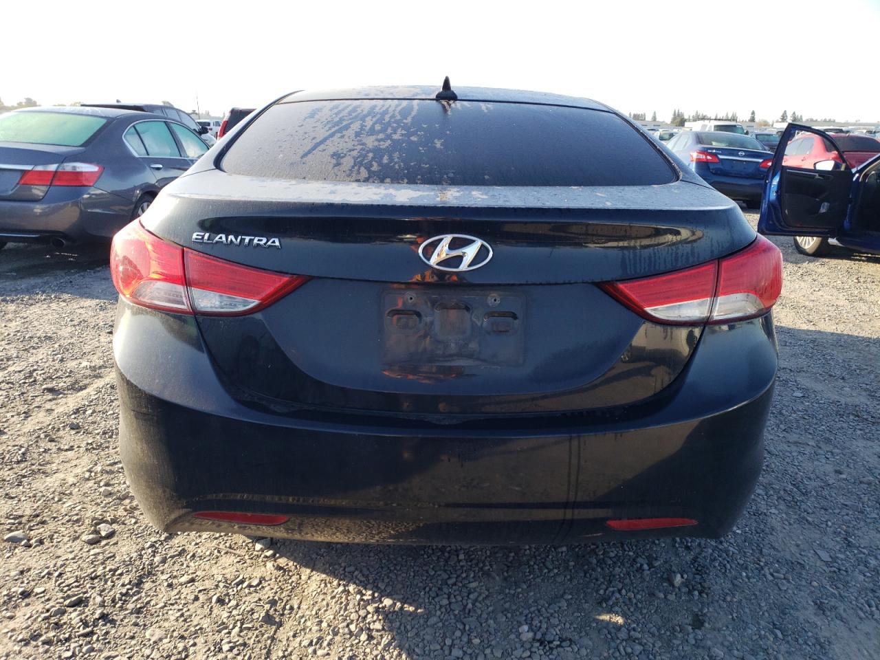 2013 Hyundai Elantra - Image 6