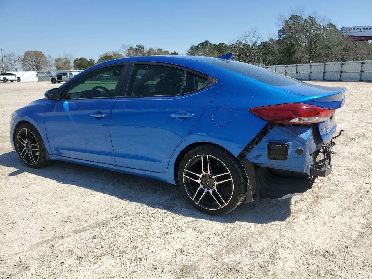 2017 Hyundai Elantra - Image 2