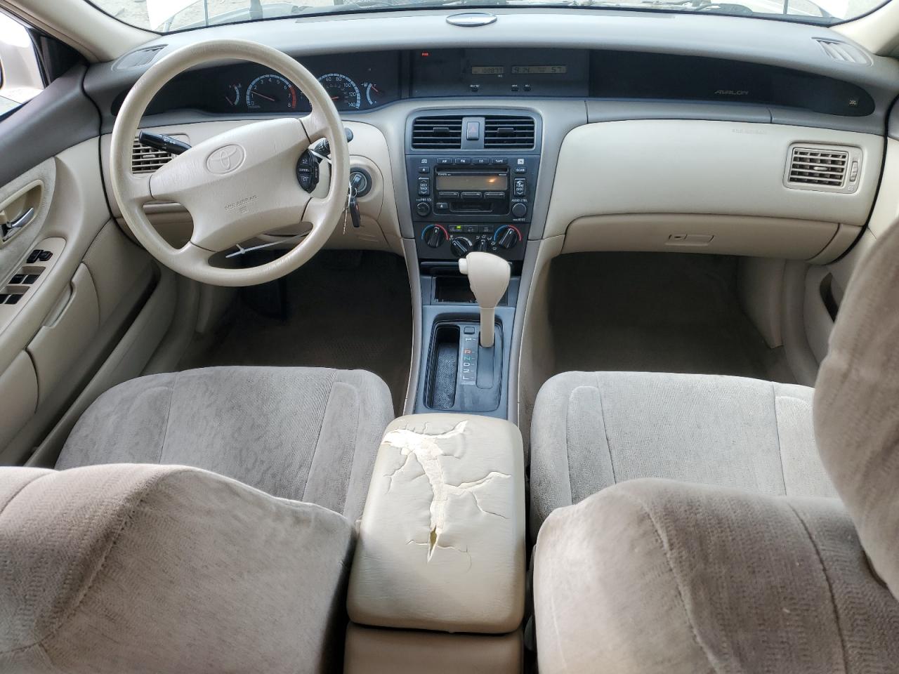 2001 Toyota Avalon - Image 8