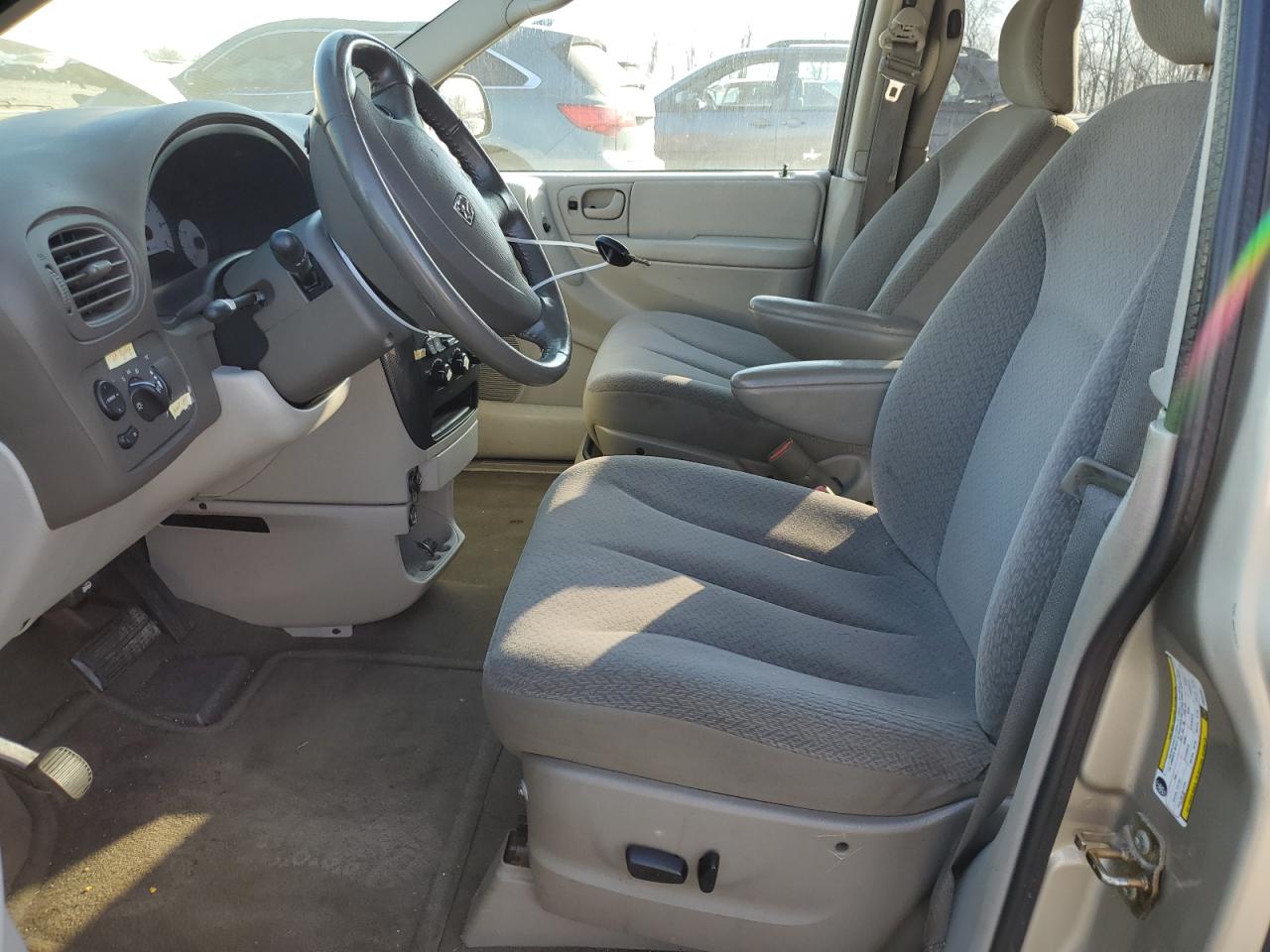 2006 Dodge Caravan - Image 7