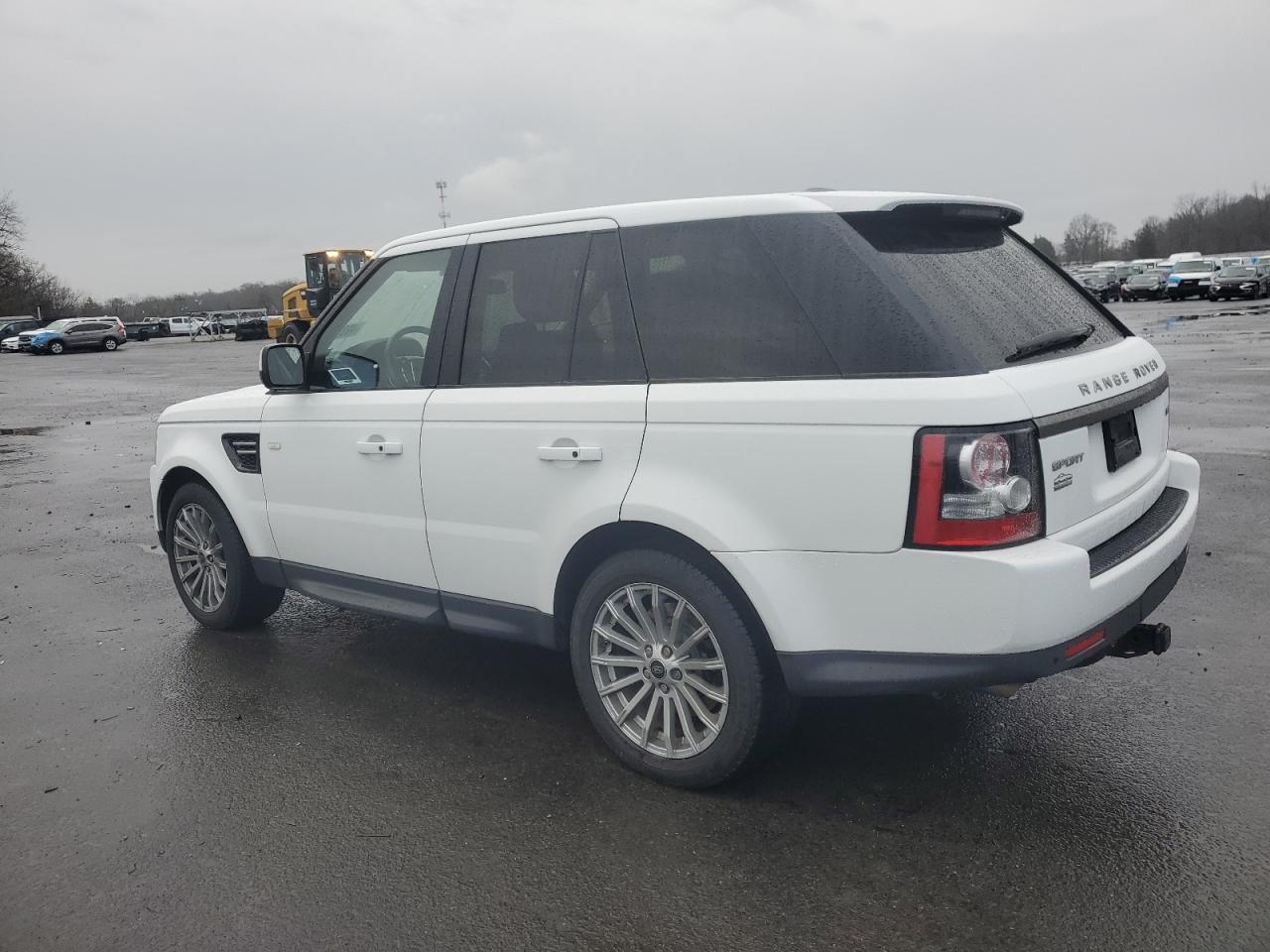 2013 Land Rover Range Rover - Image 2