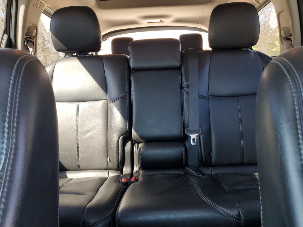 2015 Nissan Pathfinder - Image 10