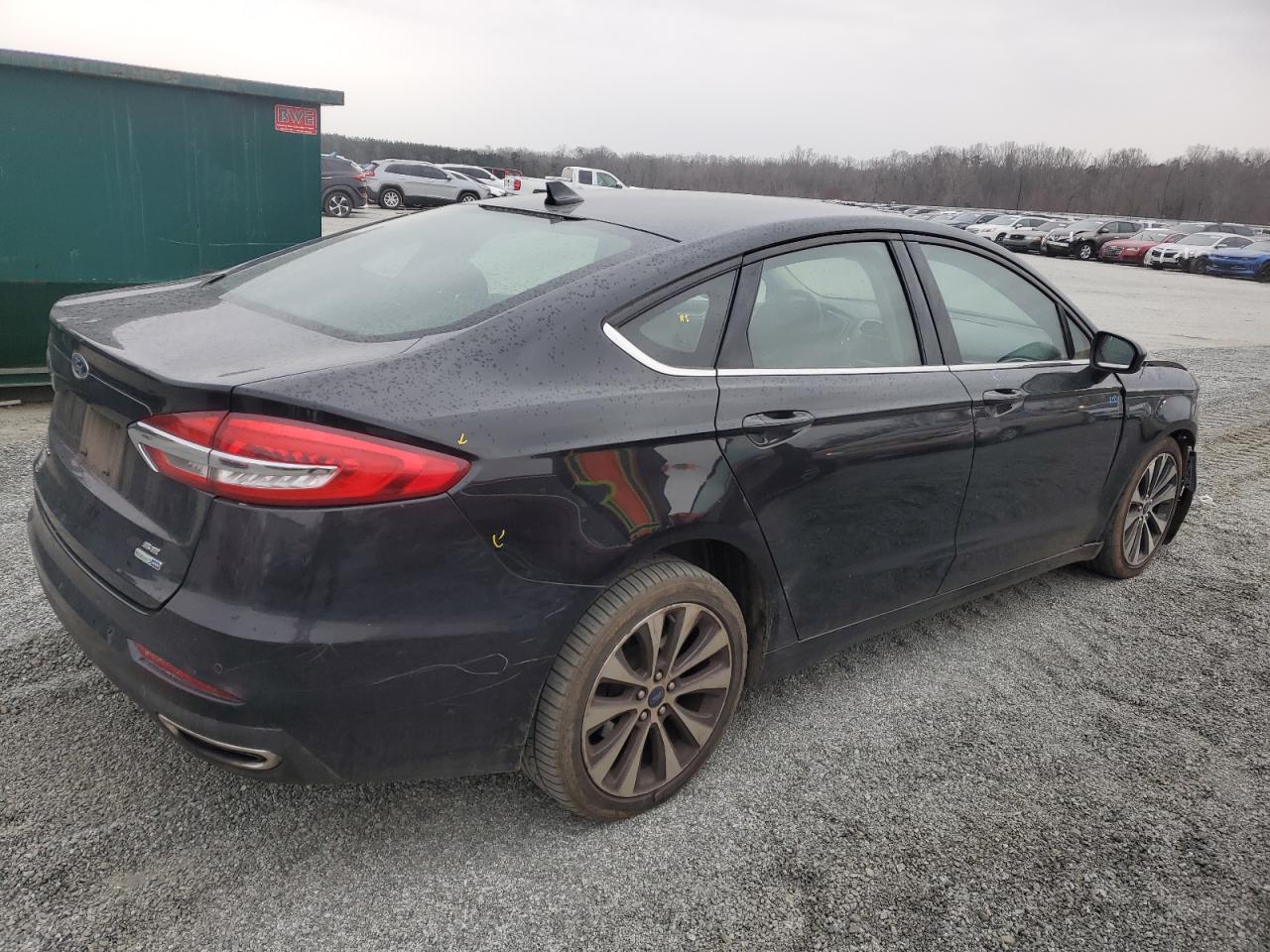 2020 Ford Fusion - Image 3