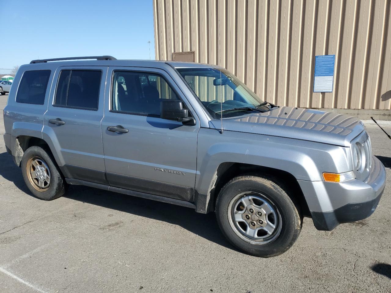2016 Jeep Liberty (Patriot) - Image 4