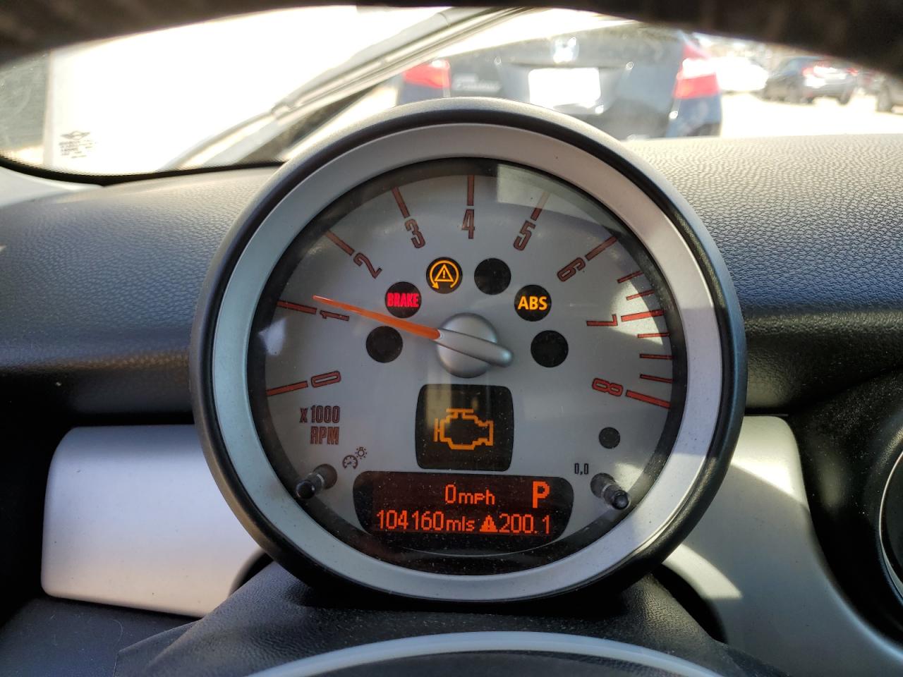2010 MINI Cooper - Image 9