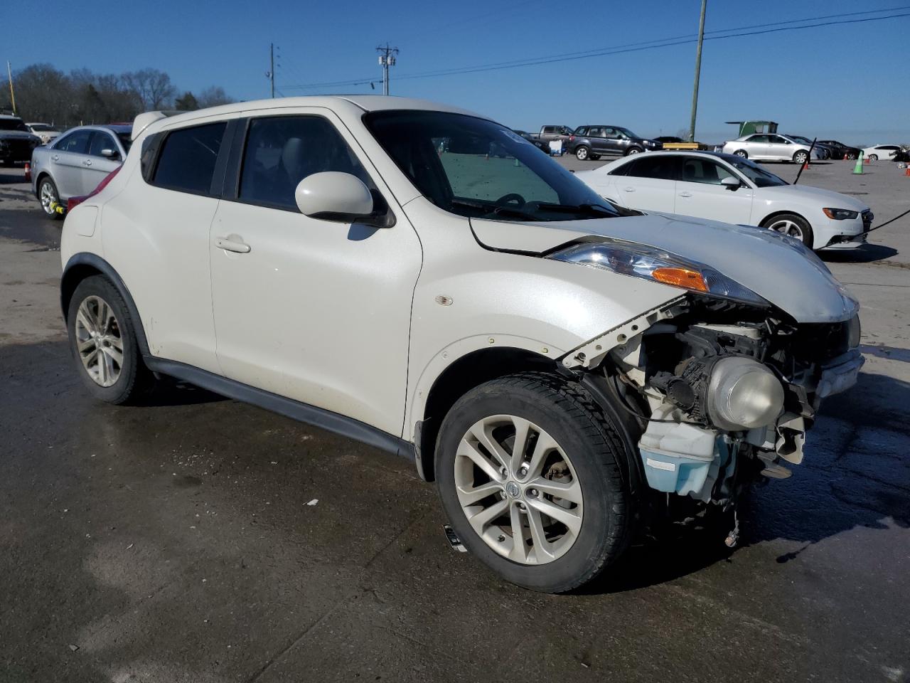 2013 Nissan Juke - Image 4
