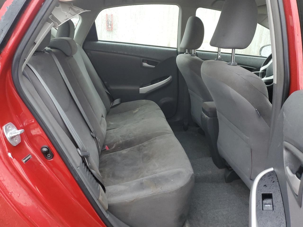 2011 Toyota Prius - Image 11