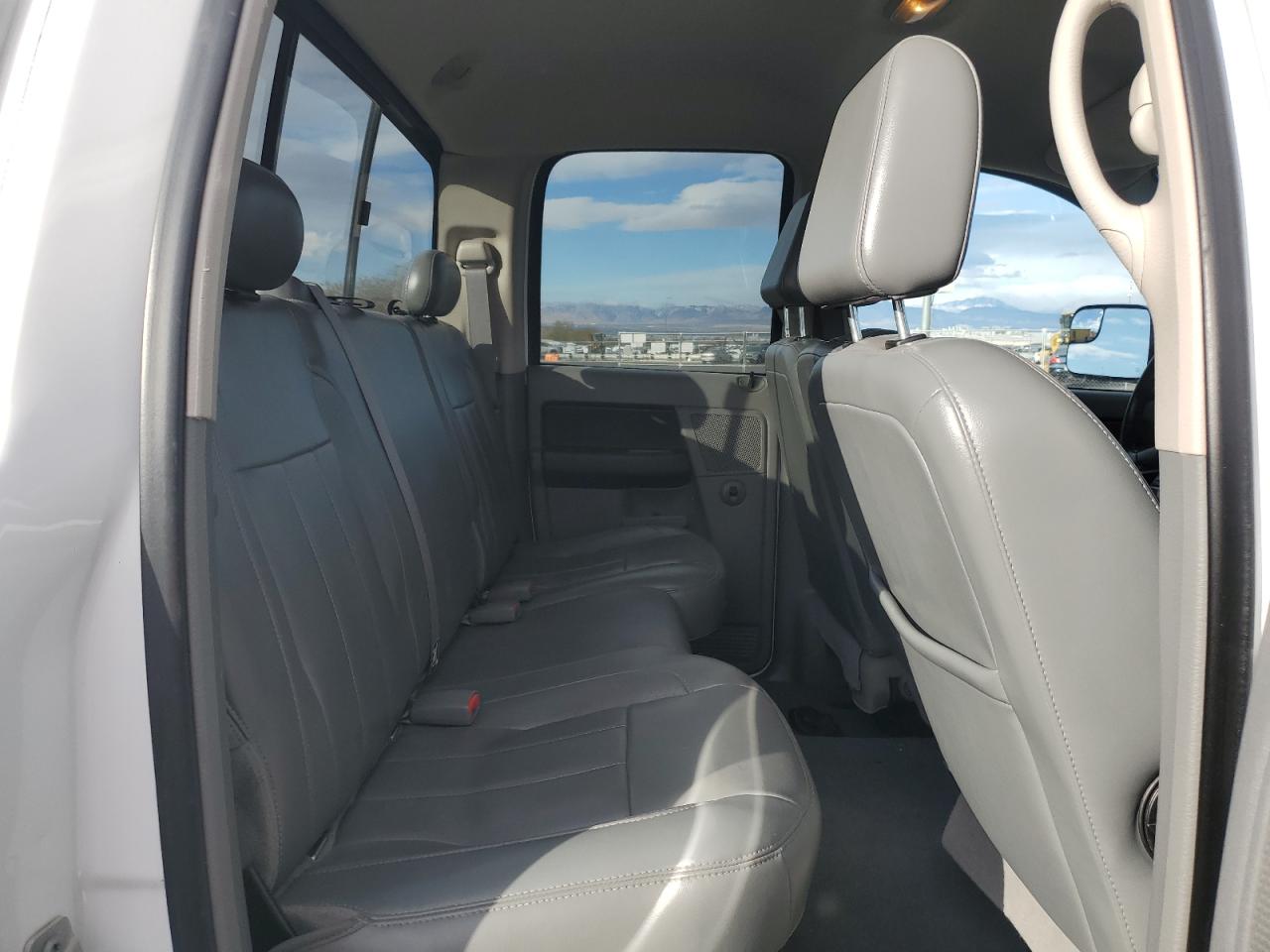 2007 Dodge RAM - Image 10