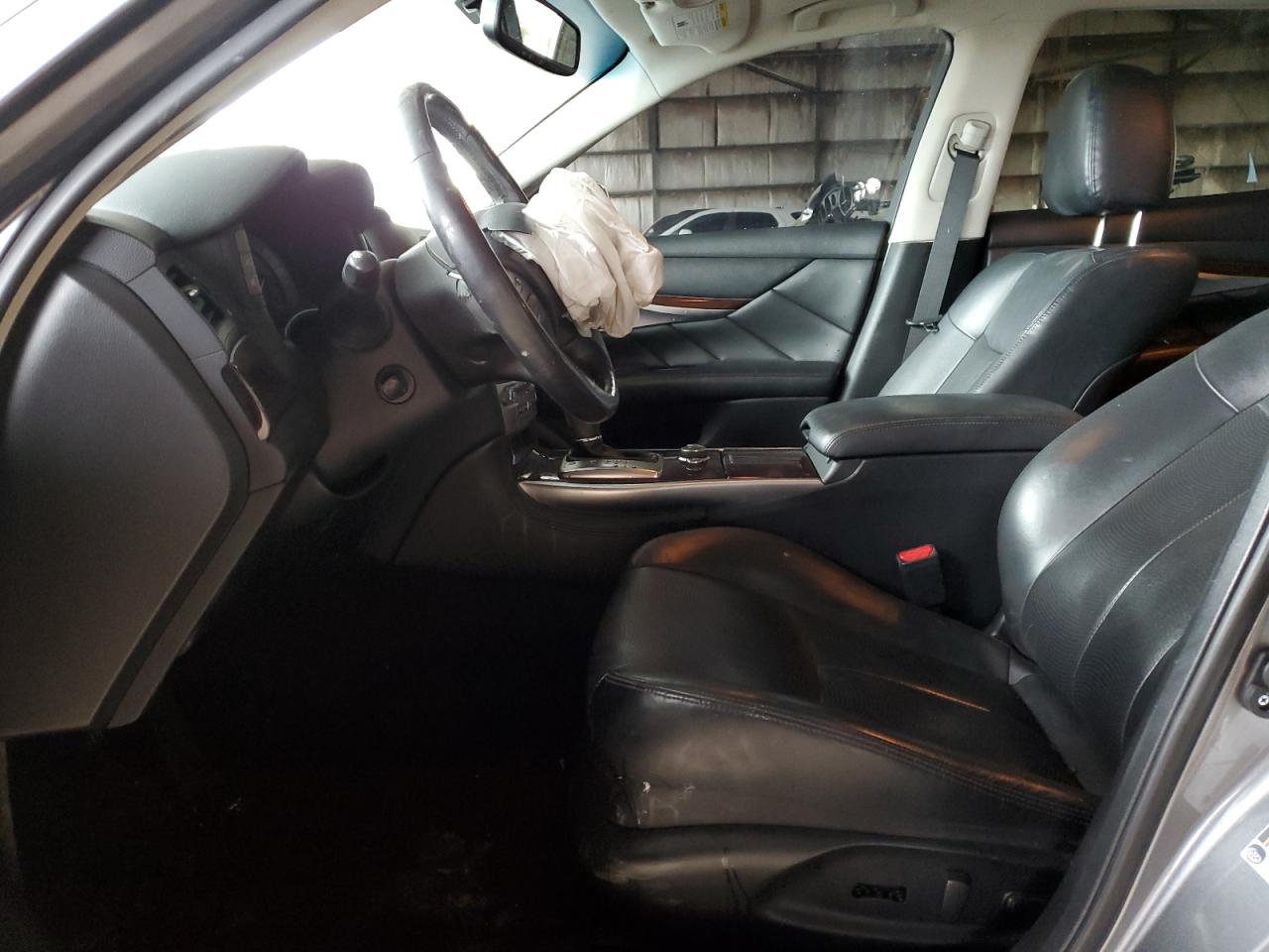 2015 Infiniti Q70 - Image 7
