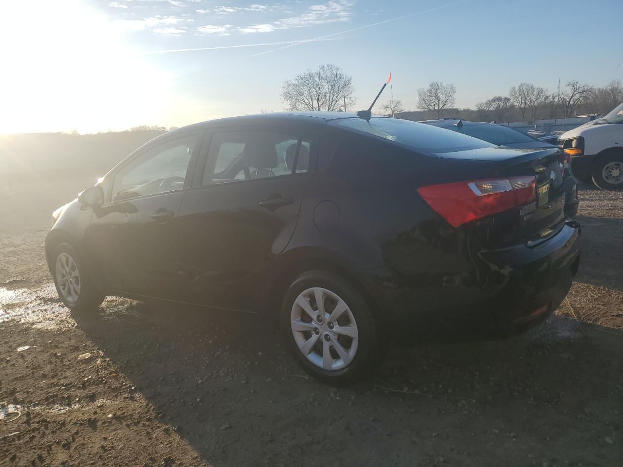 2013 Kia Rio - Image 2