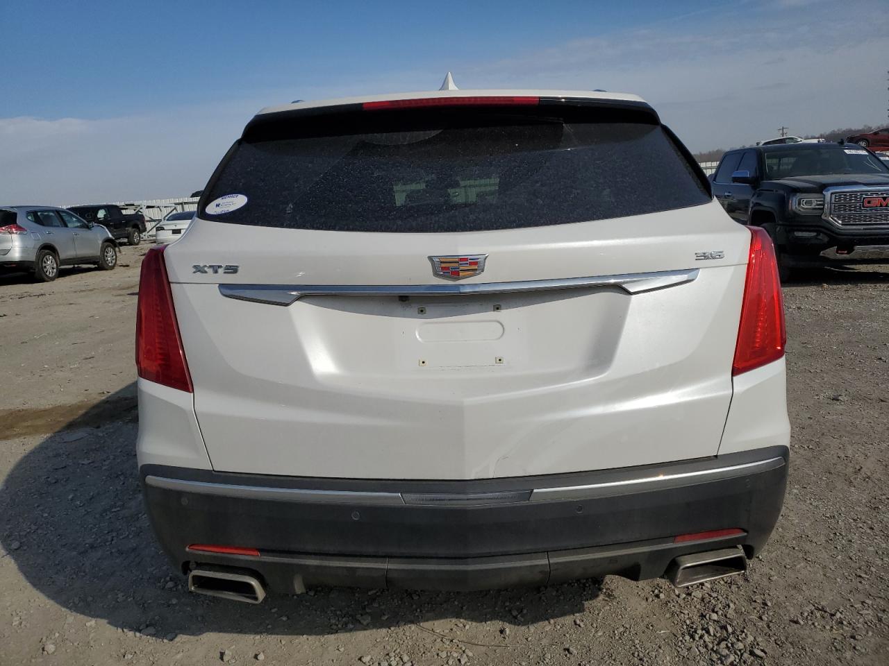 2018 Cadillac XT5 - Image 6