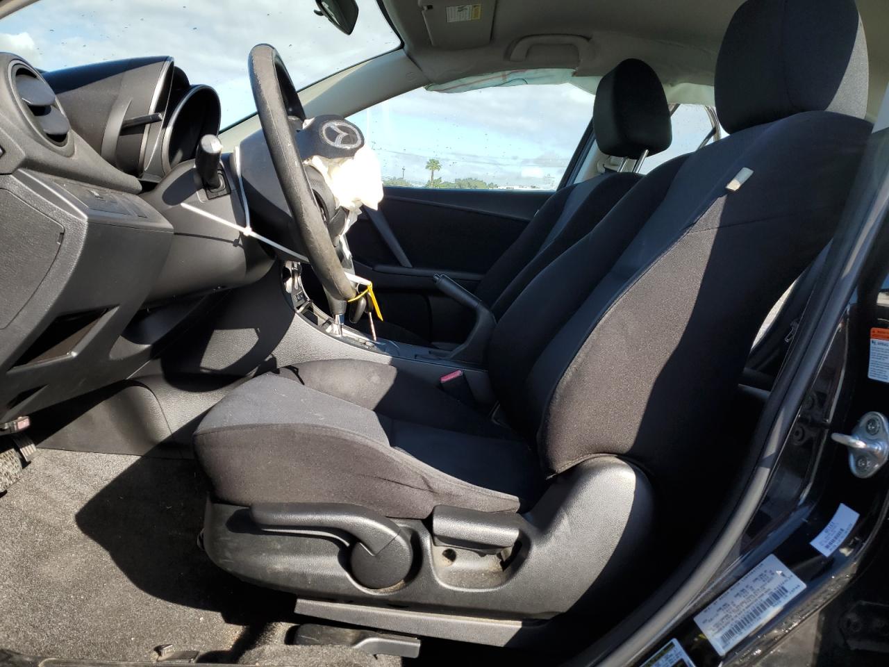 2011 Mazda 3 - Image 7