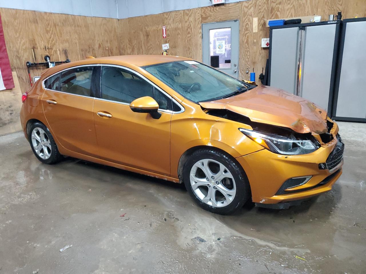 2017 Chevrolet Cruze - Image 4