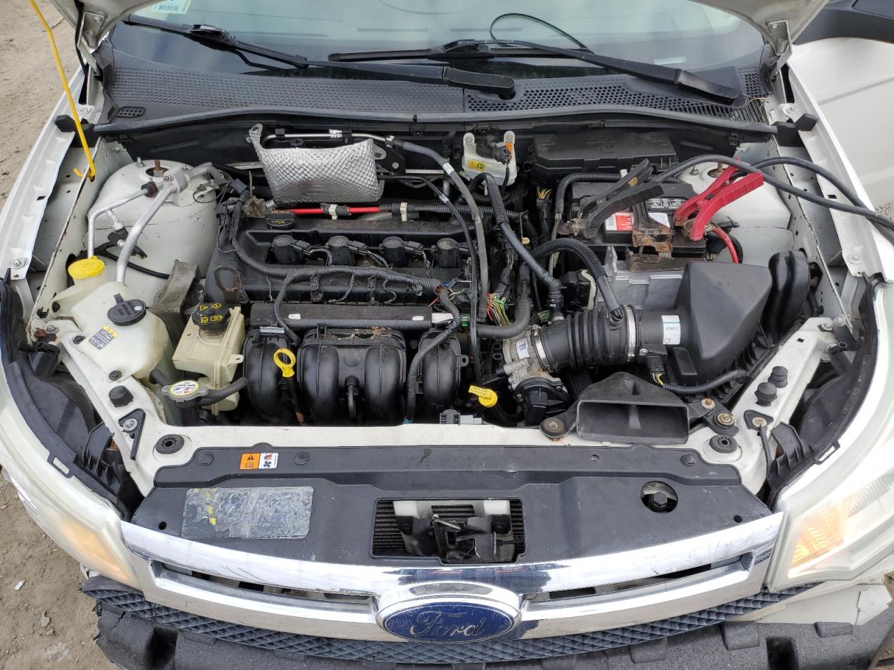 2010 Ford Focus - Image 12
